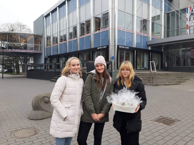 74605507_553109781914972_6845449189967527936_n