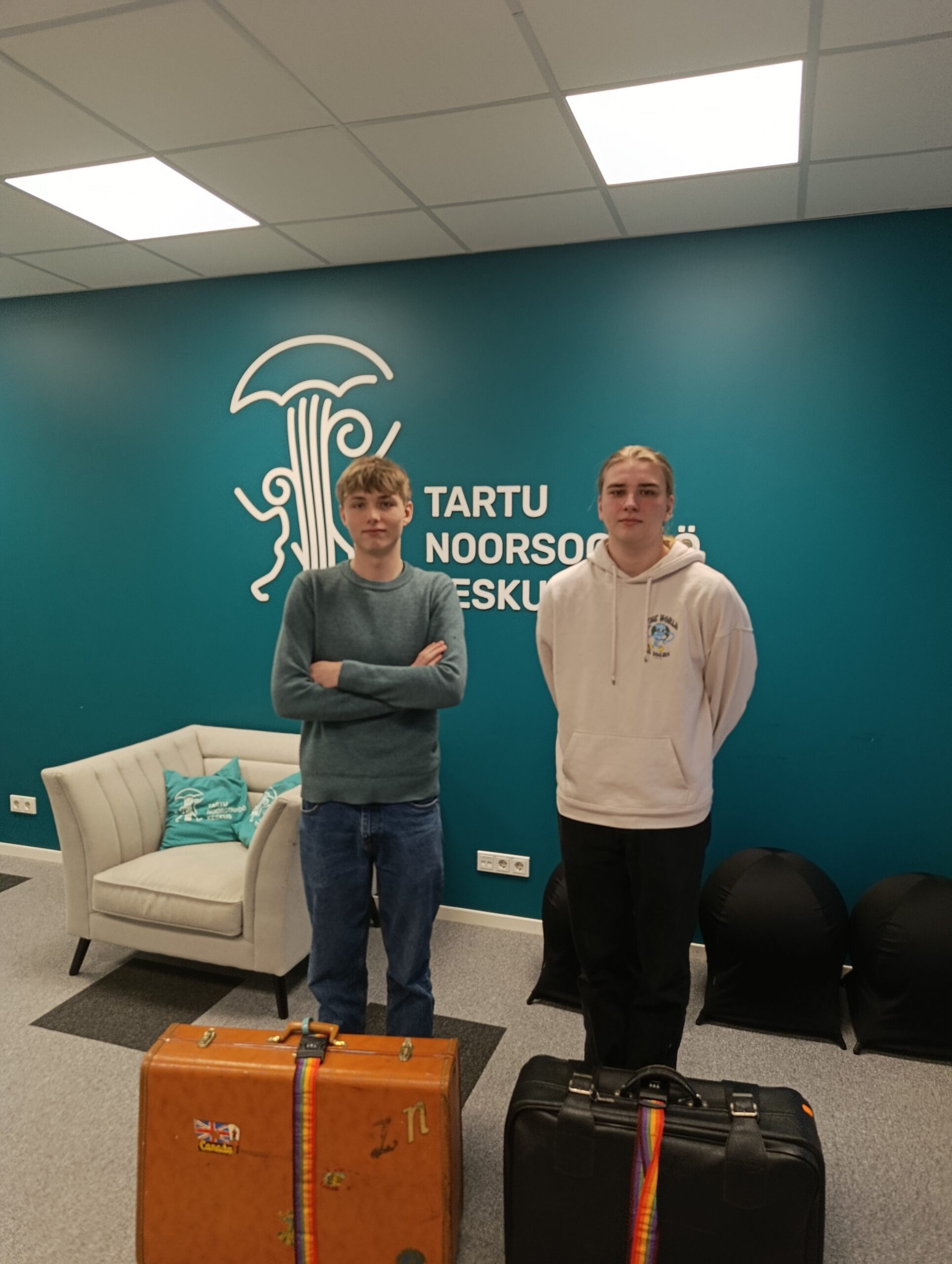 Augustis Tartu Noorsootöö Keskuses kogunenud aktiivsed noored on viimastel kuudel läbi viinud “Ideepuhuri” projekti “Kus on PÕLVIKUD???”. Projekti fookuses oli 